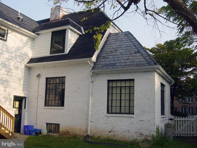 Building Photo - 4602 De Russey Pkwy