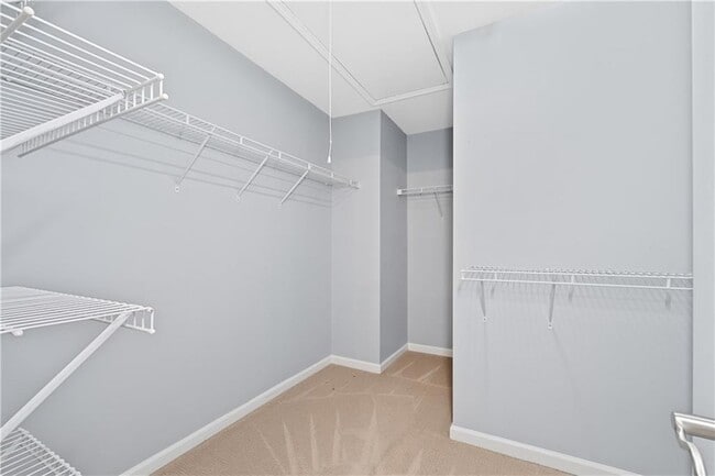 Building Photo - 4674 Creekside Villas Way
