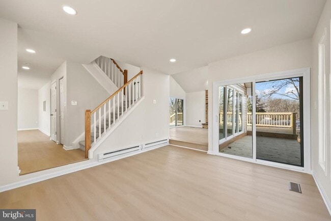 Building Photo - 2520 Linwood Ln