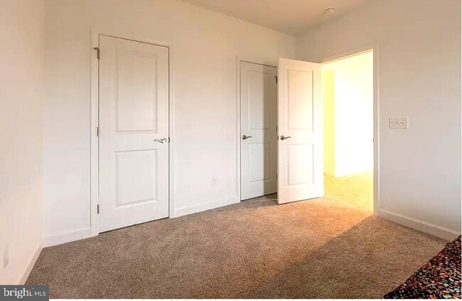 Building Photo - 5019 Forsythia Pl