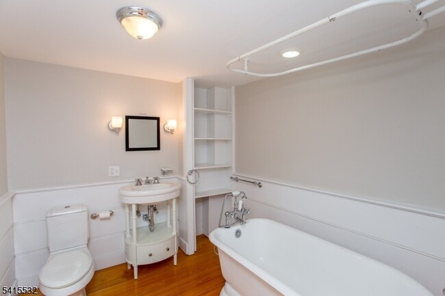 Building Photo - 2170 Daniel Bray Hwy