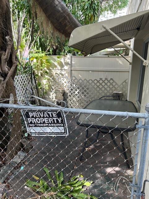 Building Photo - 1628 Polk St