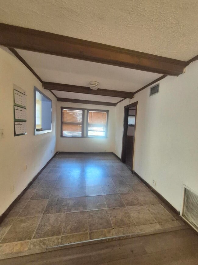 Building Photo - 2327 Polk St