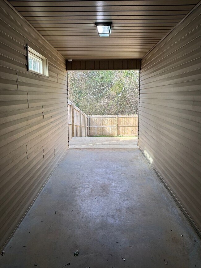 Building Photo - 157 Cody Dr