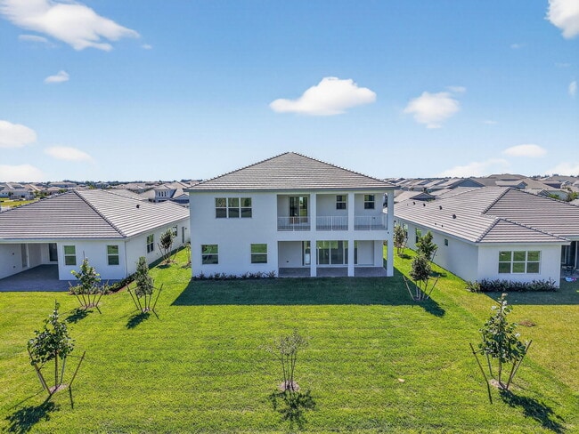 Building Photo - 15120 Wildwood Cir