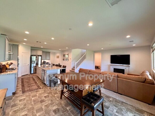 Building Photo - 34110 Big Sur Dr