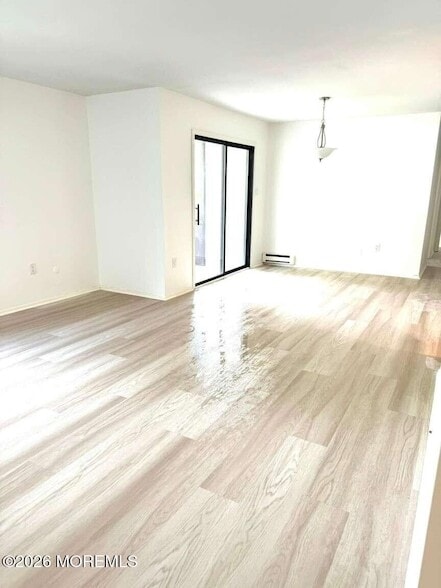Building Photo - 175 Amberly Dr