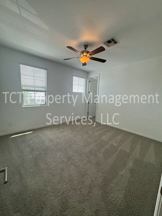 Building Photo - Beautiful Home in Spur Cross with Custom Touches