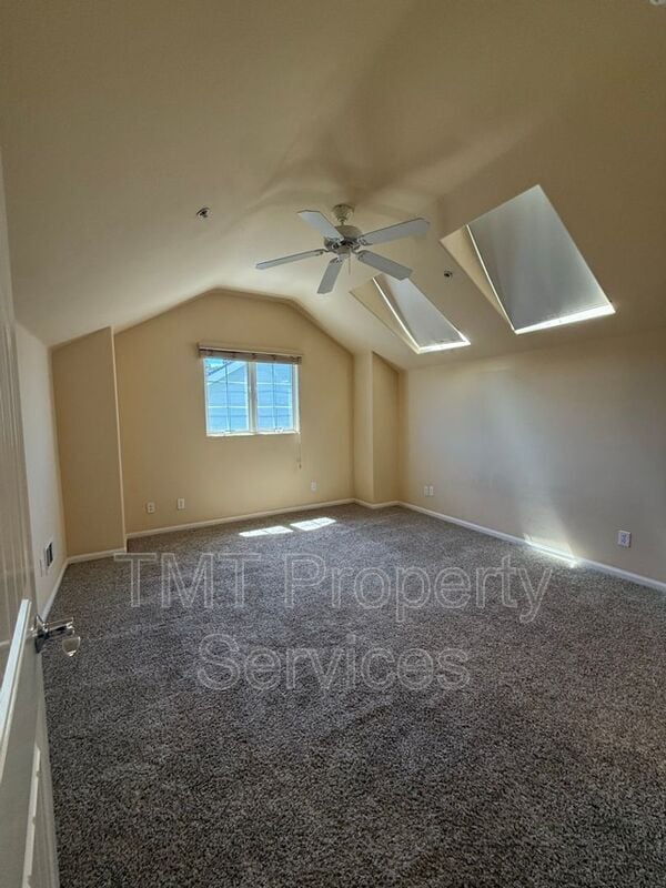 Building Photo - 595 Ave of Flags