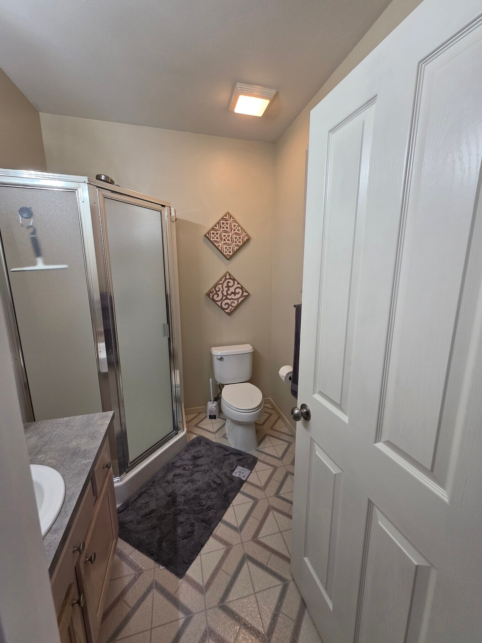 Building Photo - 3030 Lore Rd