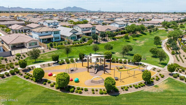 Building Photo - 21505 E Sparrow Dr