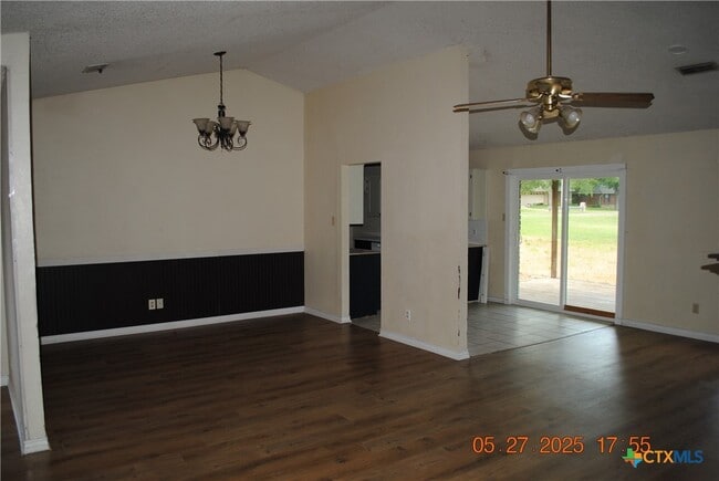Building Photo - 97 Ben Nevis Ln