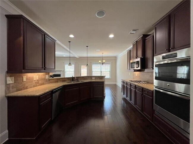 Building Photo - 5665 Winding Lakes Dr