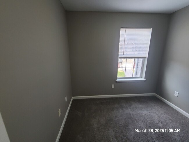 Building Photo - 3 Bedroom Townhome for Rent in Waynesboro