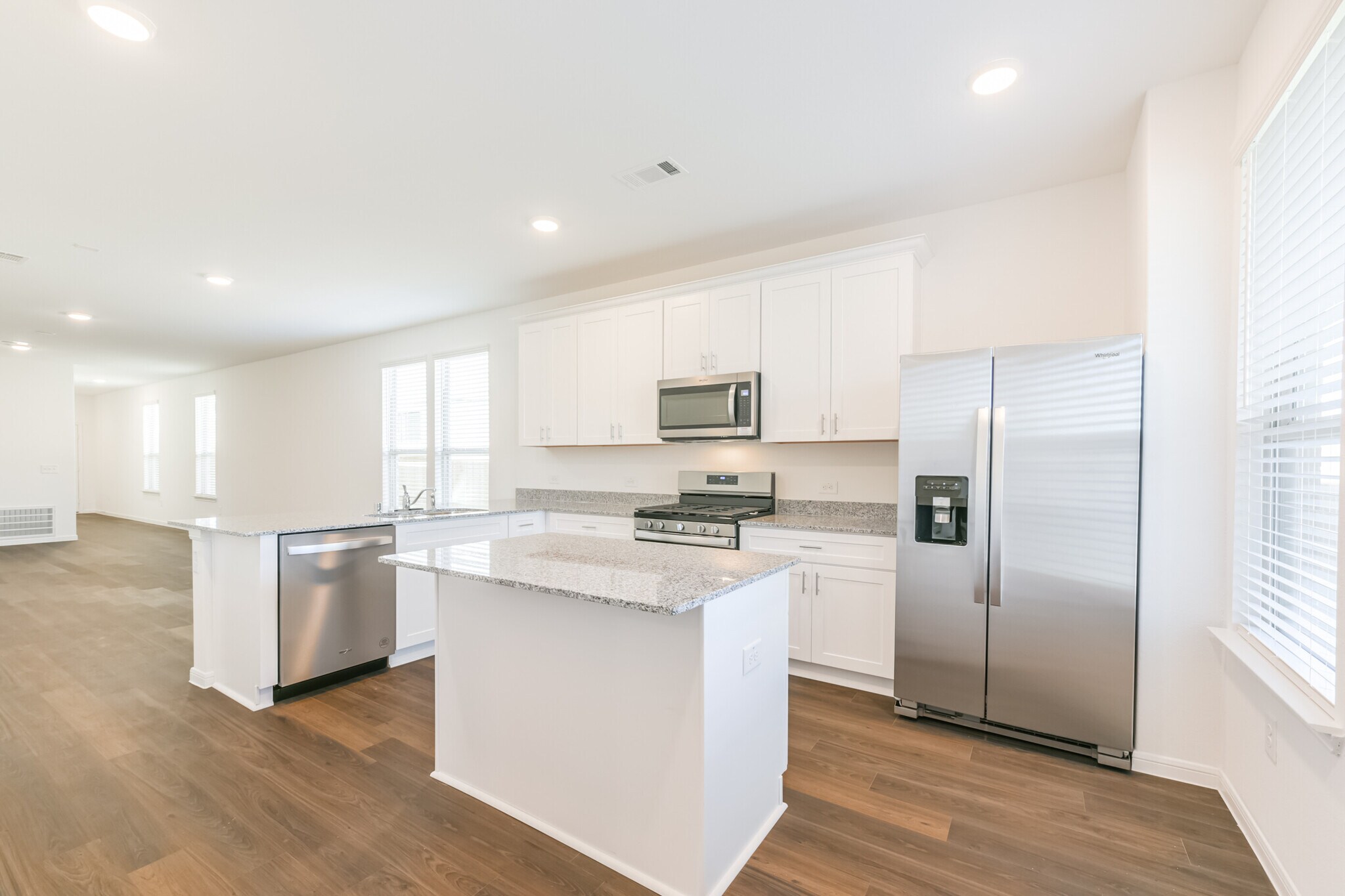 Building Photo - 14483 Cedar Ledge Ln
