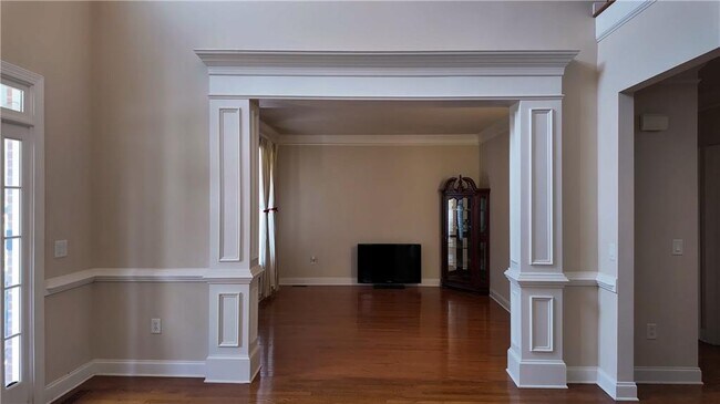 Building Photo - 5722 Ashleigh Walk Dr NW
