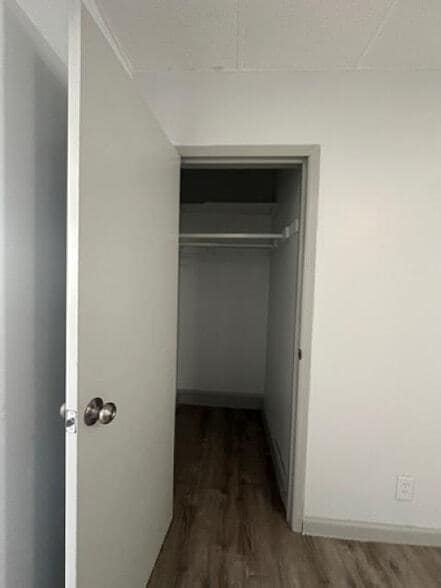 Building Photo - 98 Andrew St