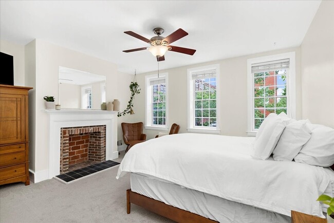 Building Photo - 656 Washington Blvd