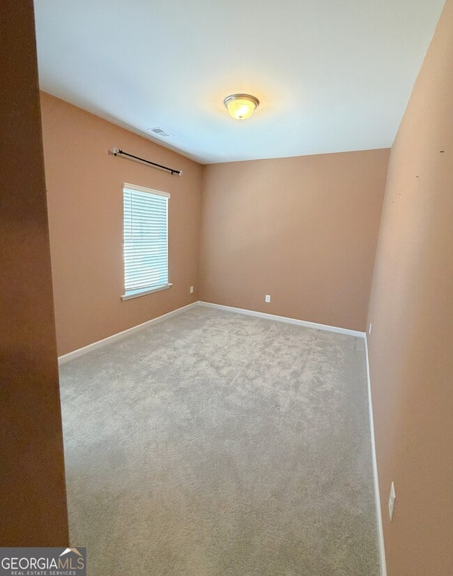 Building Photo - 204 Asher Dr