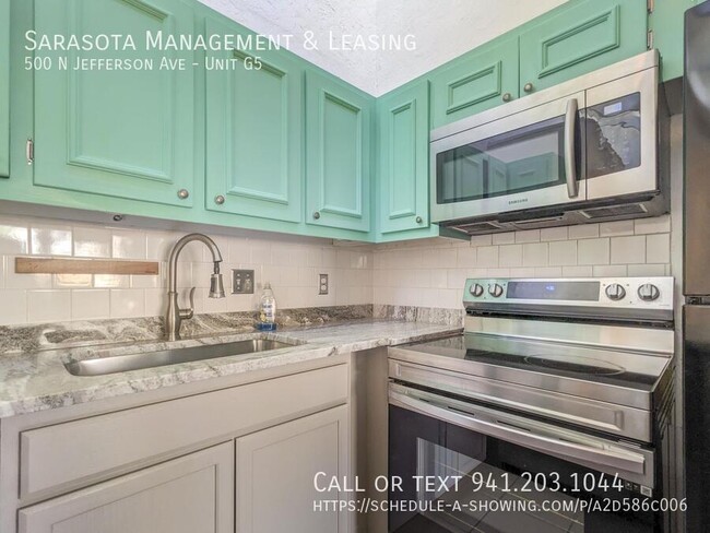 Building Photo - 2 Bed 1 Bath Condo in the Jefferson Club C...