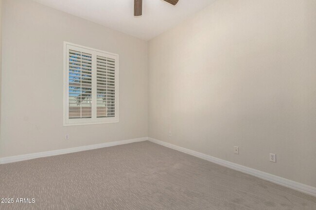 Building Photo - 4213 E Edgemont Ave
