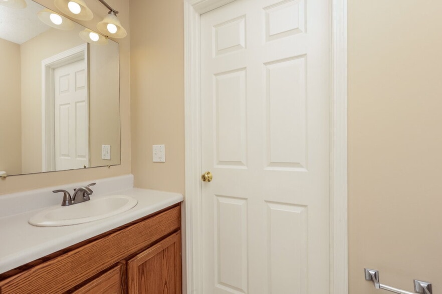 Building Photo - 2309 Leighton Way