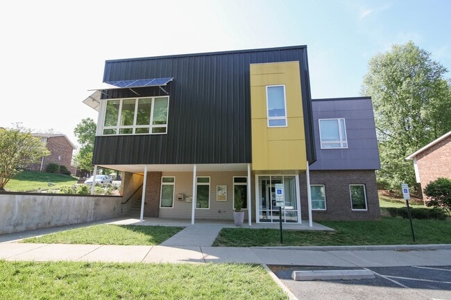 Building Photo - 720-772-772 Prospect Ave