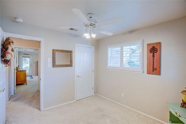 Building Photo - 4905 Tracy Dr