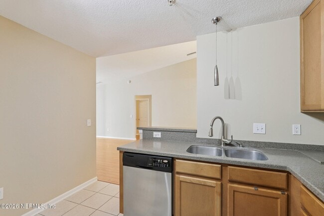 Building Photo - 7067 Deer Lodge Cir