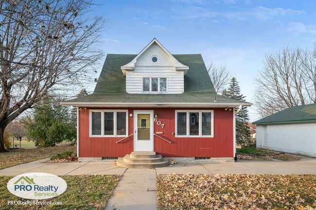 Building Photo - 4 Bedroom Home in Buffalo