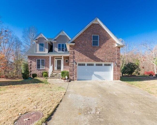 Gated Community Home 638 Appomattox Ct Clarksville TN 37043 Apartment Finder