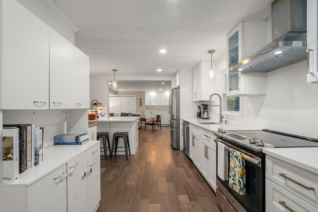 Building Photo - 62 Gregory Rd