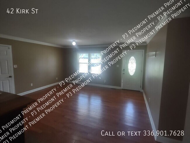 Building Photo - 42 Kirk St