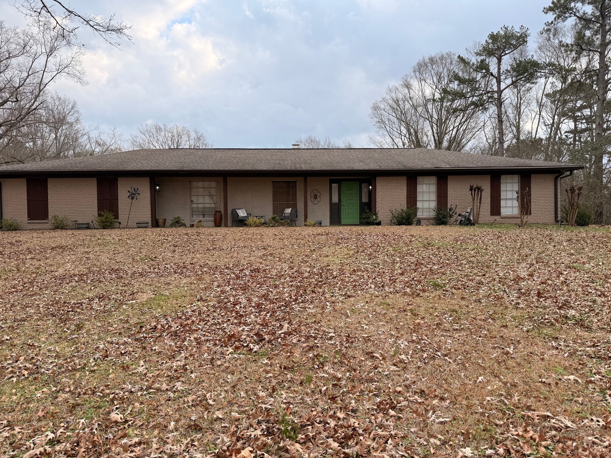 Building Photo - 848 Gore Rd