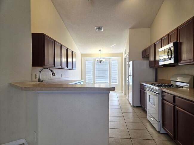 Building Photo - Move in Ready 3/2 in Sunset Village