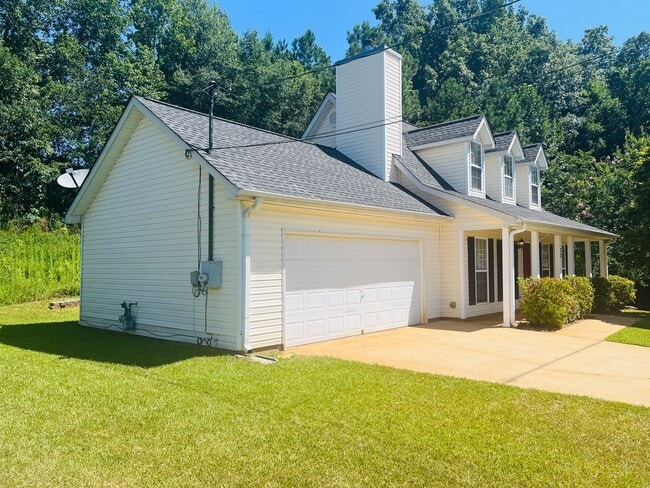 Building Photo - Beautiful 3 bedroom, 2 bathroom home located in Grantville! Must see!