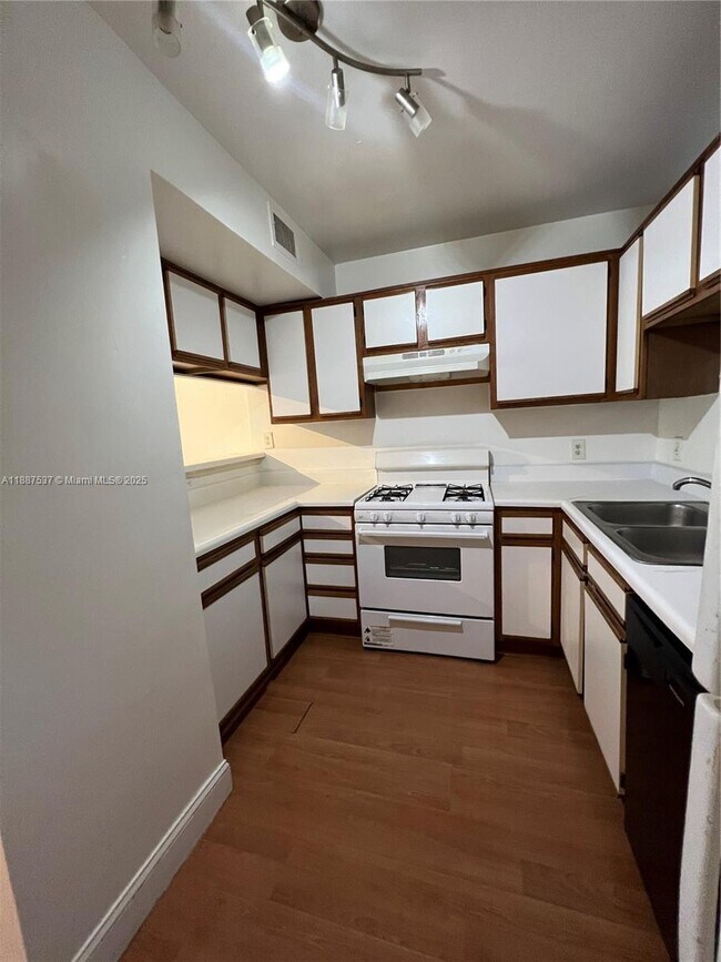 Building Photo - 15300 SW 106th Terrace