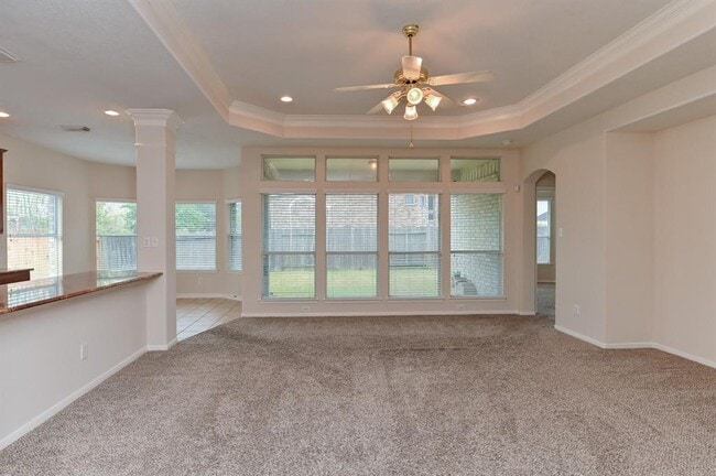 Building Photo - 211 Elana Ln