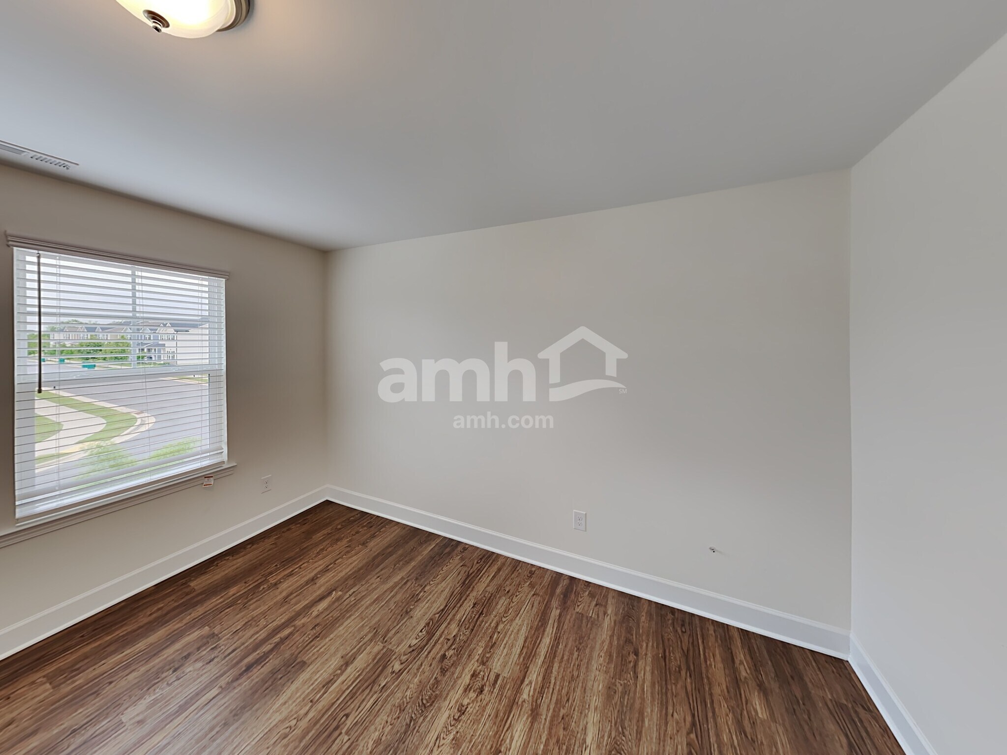 Building Photo - 5067 Trailwater Dr