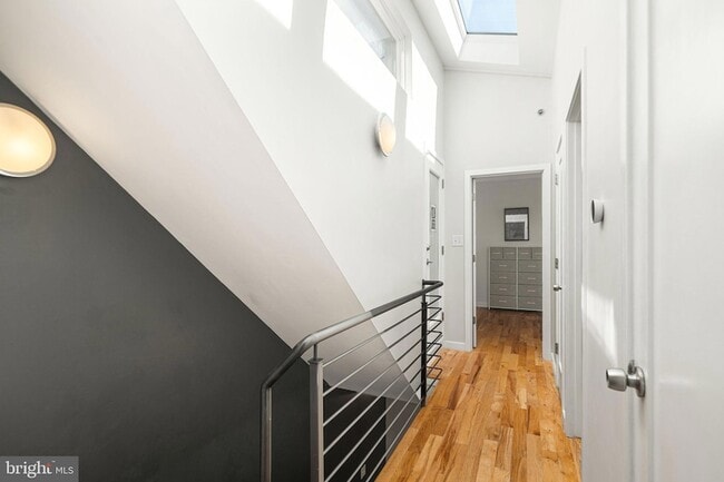 Building Photo - 842 N Leithgow St
