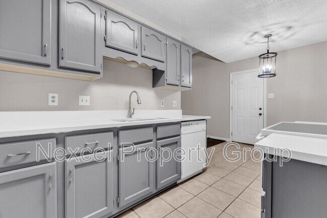 Building Photo - 4236 Appian Dr