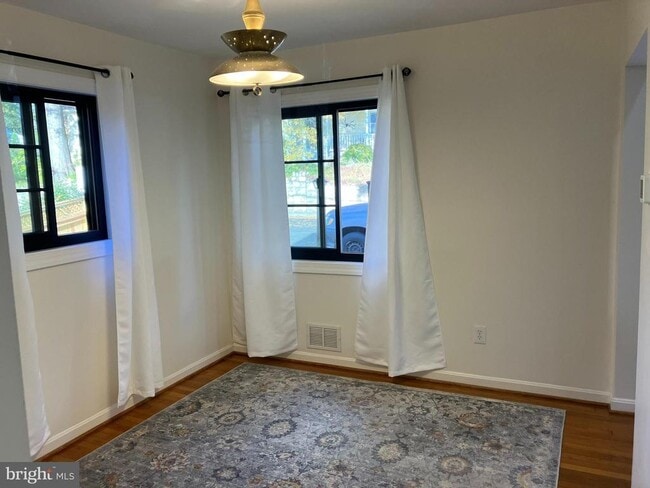 Building Photo - 6008 Bryn Mawr Ave