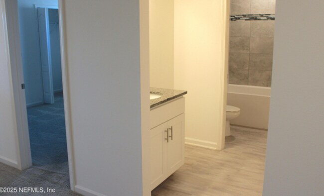 Building Photo - 312 Aventurine Ave