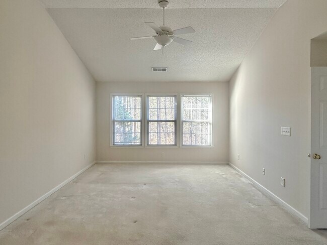 Building Photo - 510 Keeneland Ave