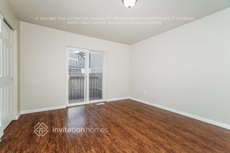 Building Photo - 2513 171st St E
