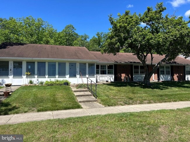 Building Photo - 246 Jefferson Ct