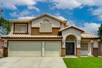 Building Photo - Spacious 5-Bedroom Retreat with Dual Firep...
