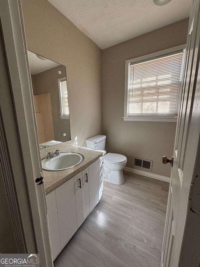 Building Photo - 1216 Cedar Creek Ct NW