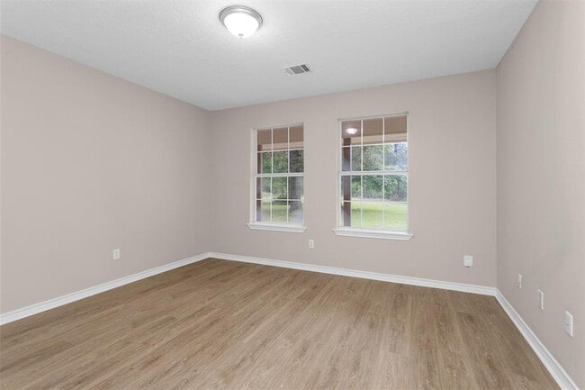 Building Photo - 13247 Cedar Ln