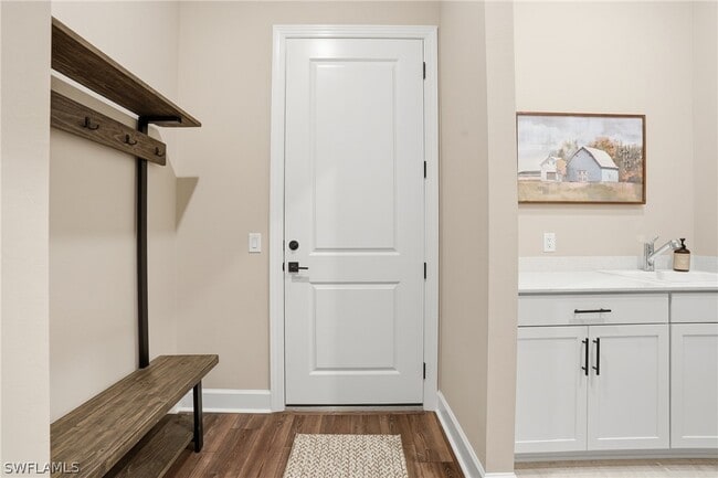 Building Photo - 20040 Hartford Blvd